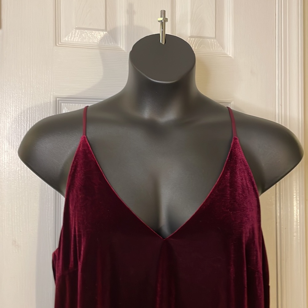 Gianni Bini Burgundy Thick Velvet Lined Racerback Camisole for Holidays XL - Picture 2 of 6
